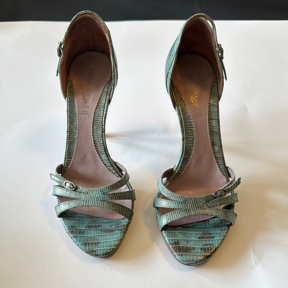 Kenneth Cole  Green Heels Strappy Design